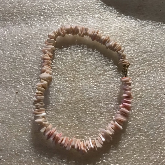 vintage Jewelry - Elegant Skin coral pula shell bracelet